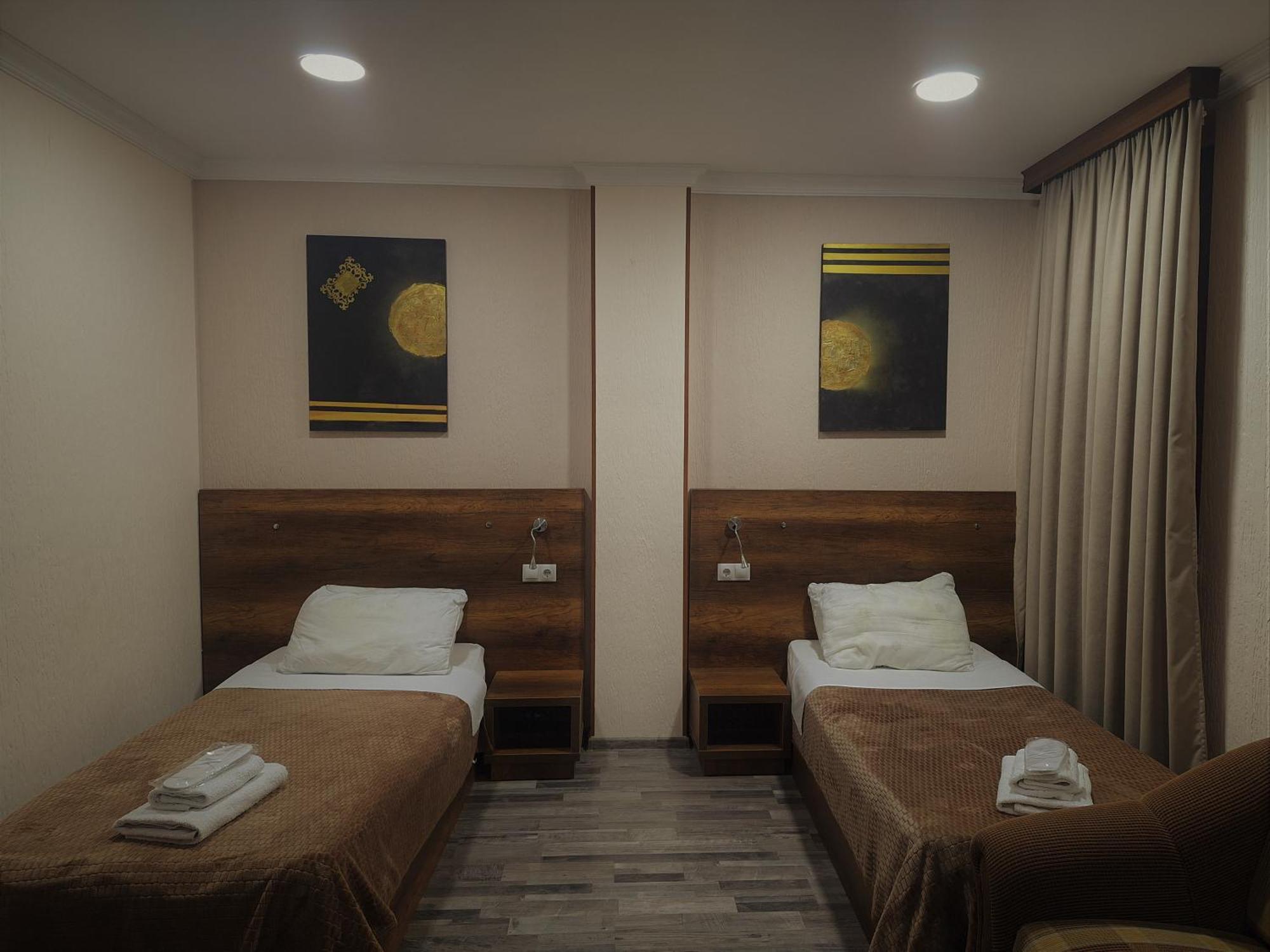 Hotel Georgian Kutaisi Dış mekan fotoğraf