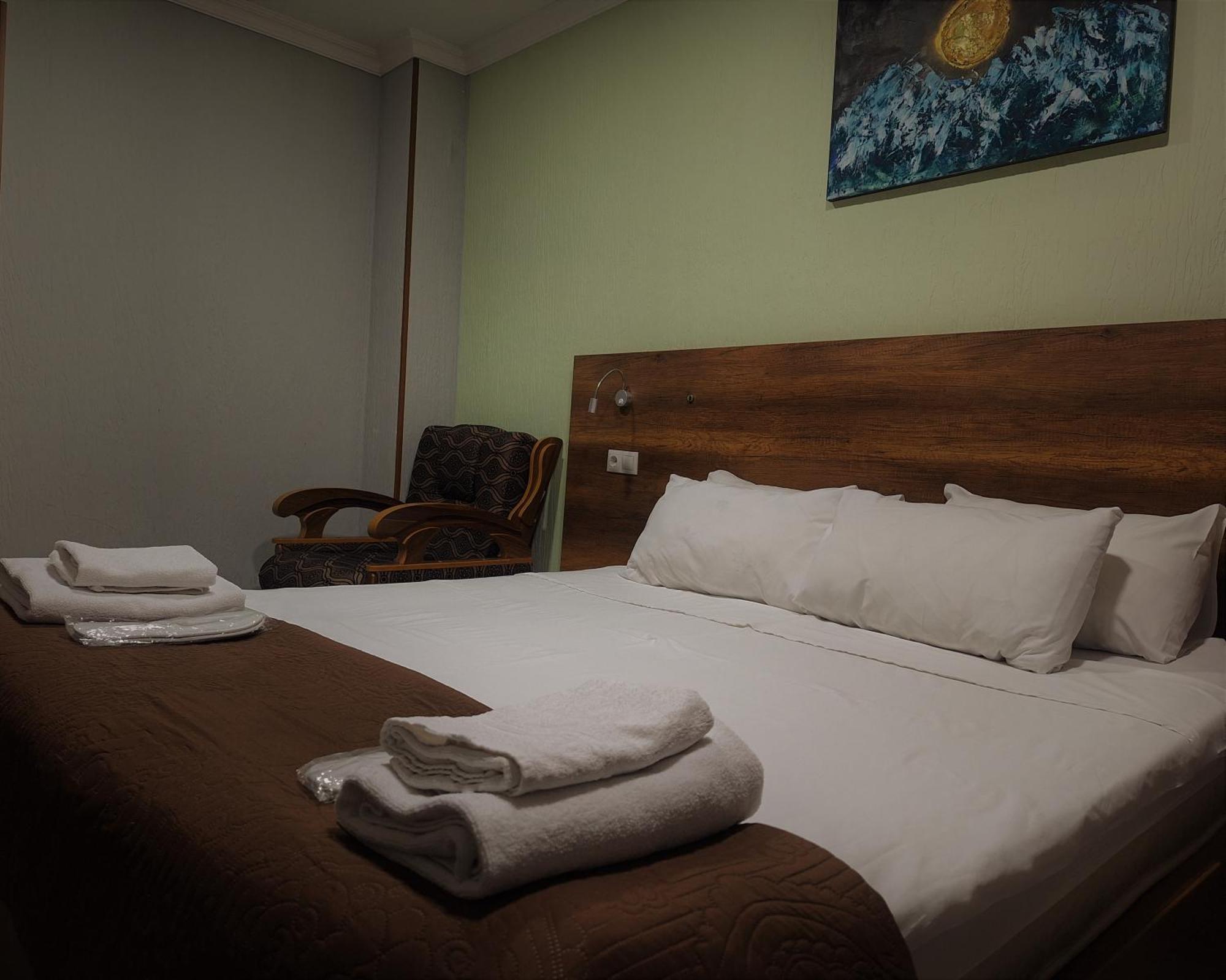 Hotel Georgian Kutaisi Dış mekan fotoğraf