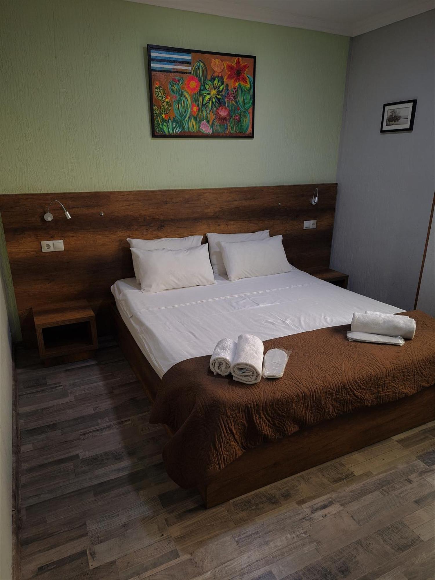 Hotel Georgian Kutaisi Dış mekan fotoğraf