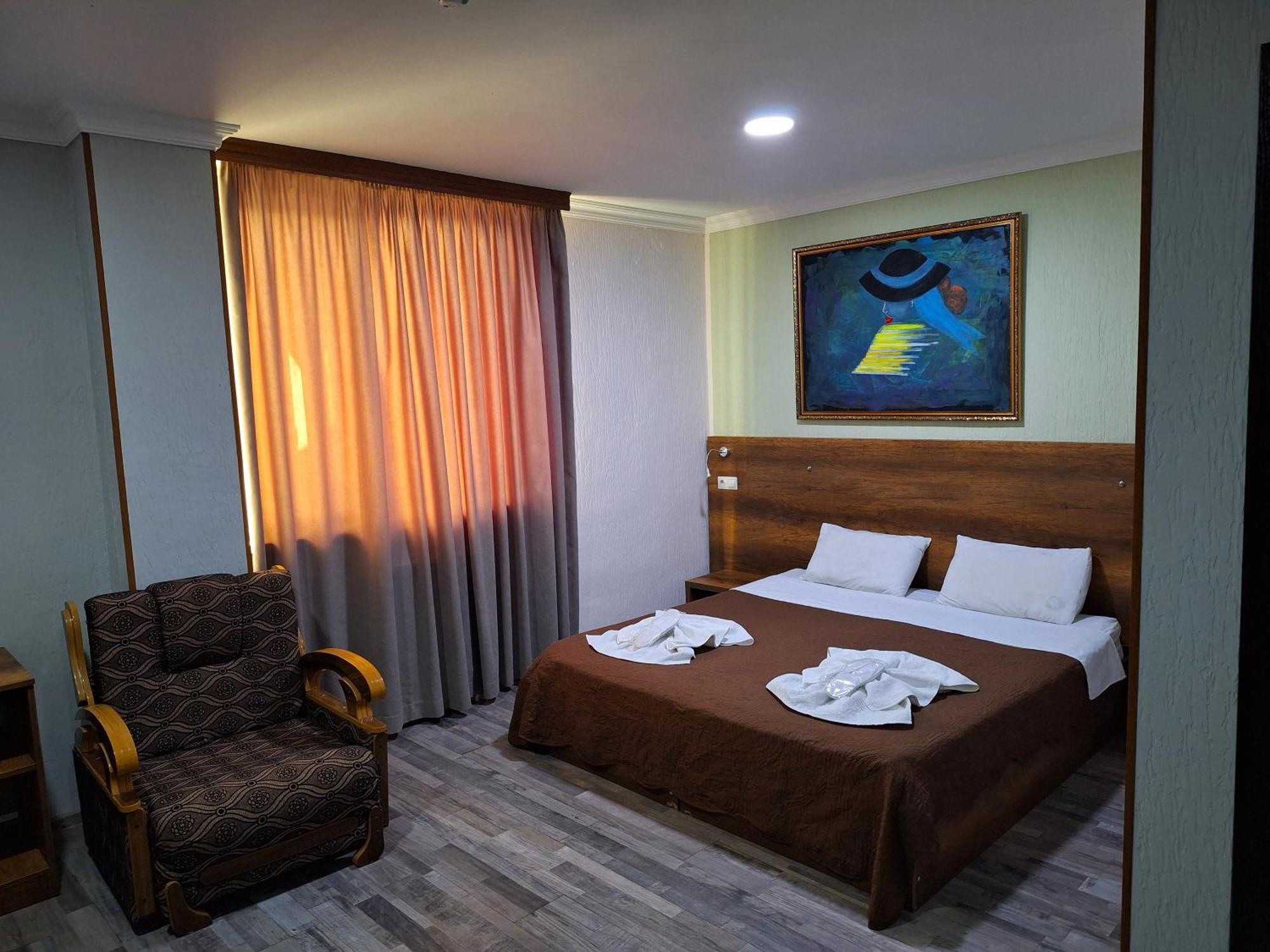 Hotel Georgian Kutaisi Dış mekan fotoğraf