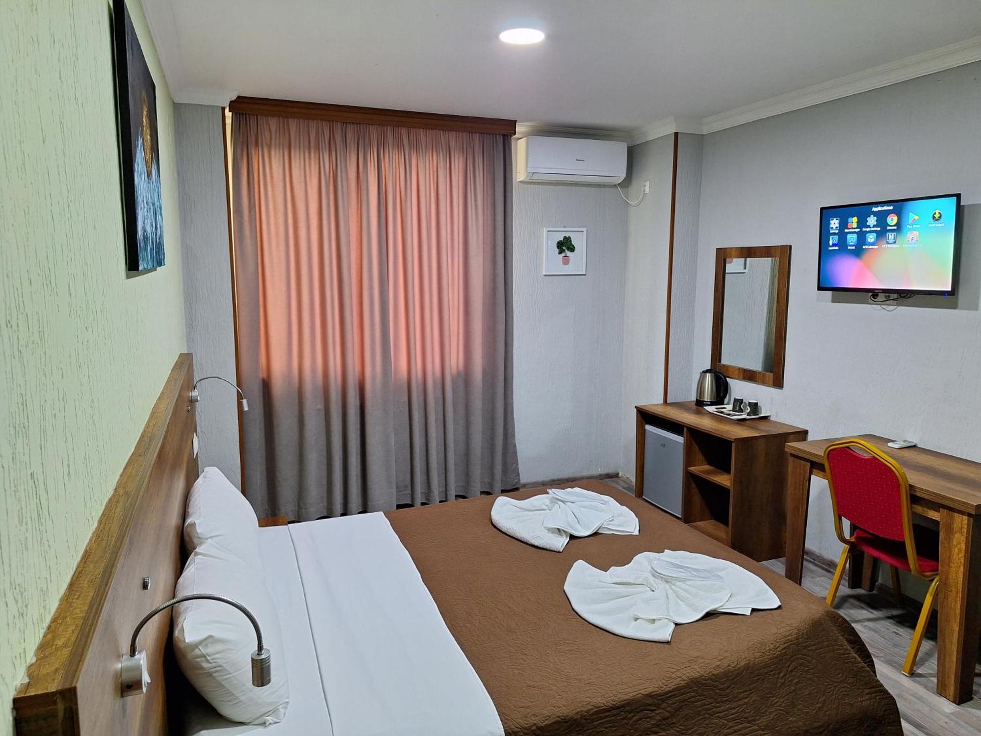 Hotel Georgian Kutaisi Dış mekan fotoğraf