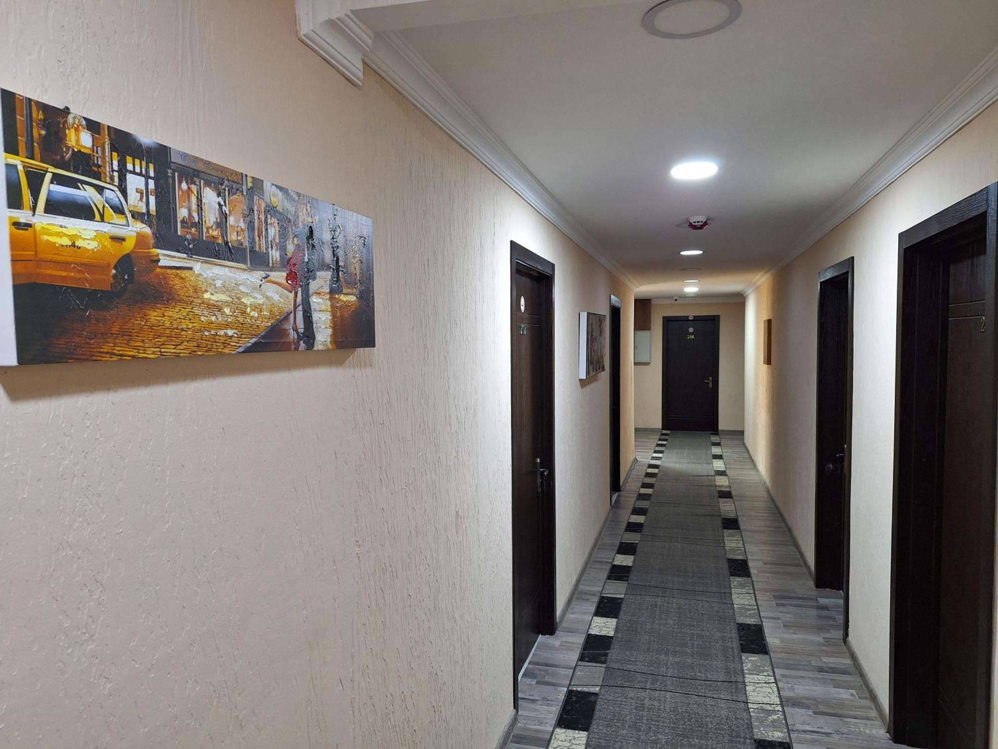 Hotel Georgian Kutaisi Dış mekan fotoğraf