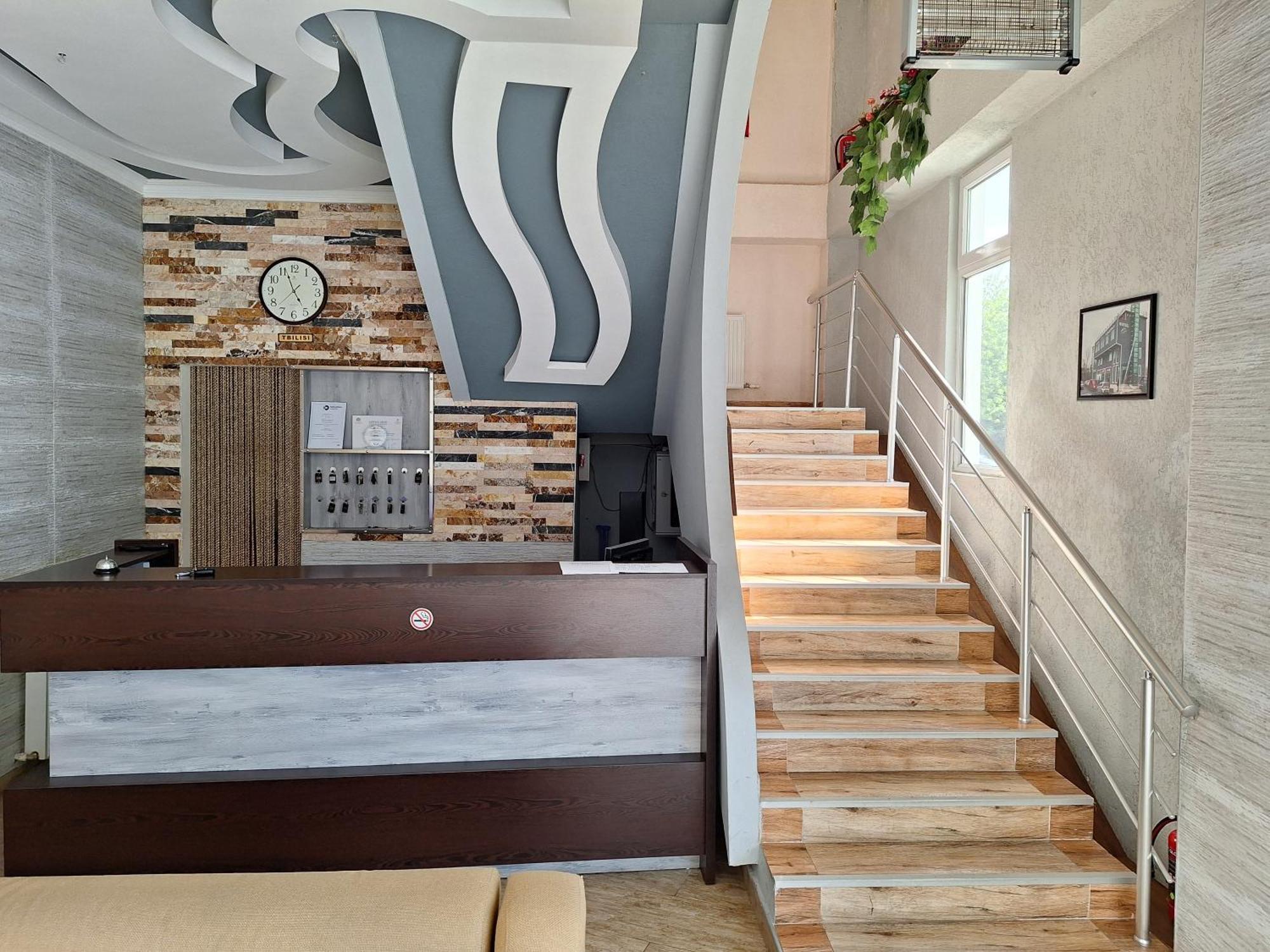Hotel Georgian Kutaisi Dış mekan fotoğraf