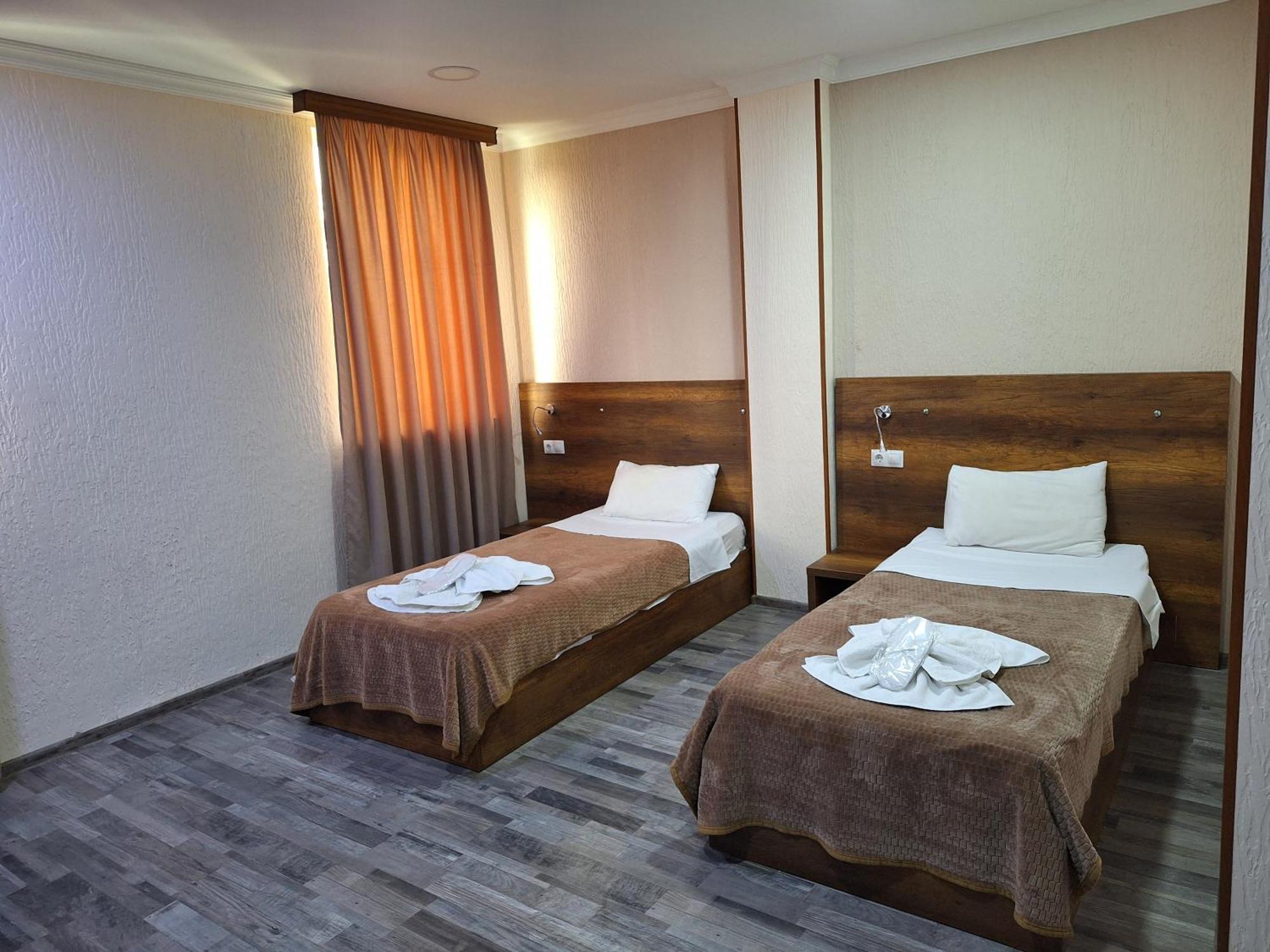 Hotel Georgian Kutaisi Dış mekan fotoğraf