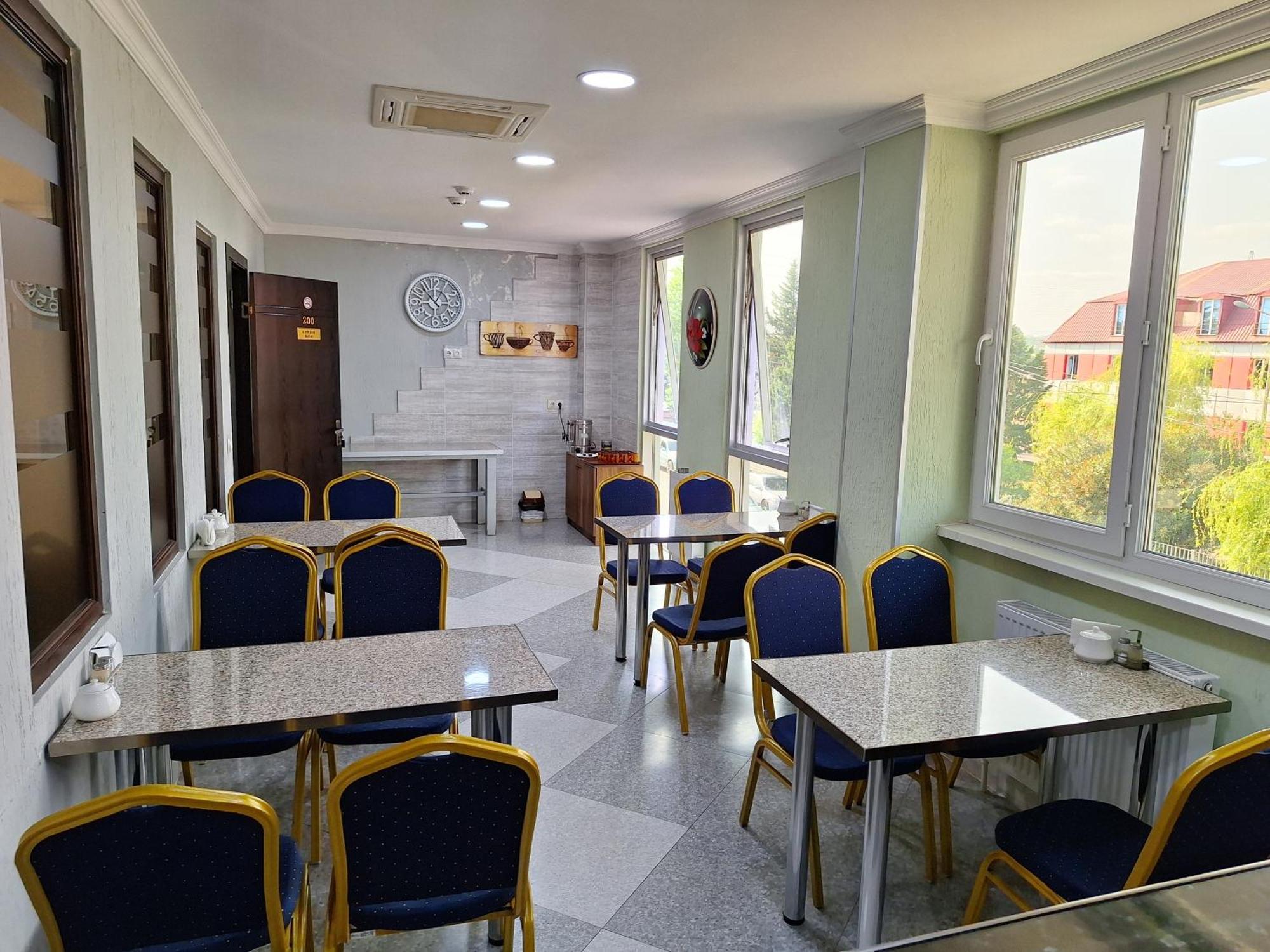 Hotel Georgian Kutaisi Dış mekan fotoğraf